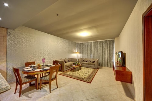 One Bedroom Apartment Near by Day To Day Al Karama 10 Luxury Bookings