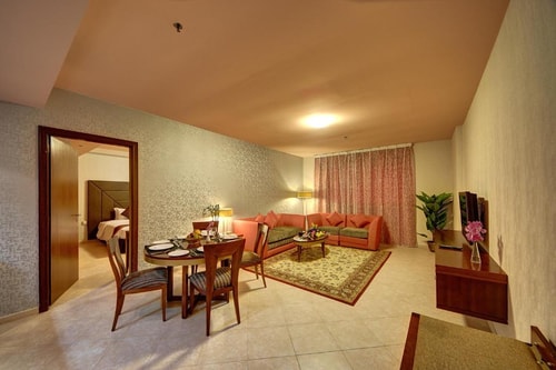 One Bedroom Apartment Near by Day To Day Al Karama 7 Luxury Bookings