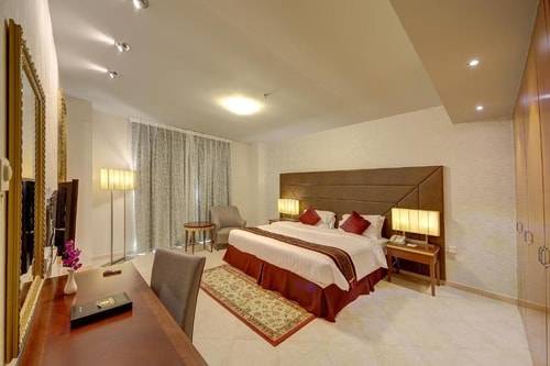 One Bedroom Apartment Near by Day To Day Al Karama 0 Luxury Bookings