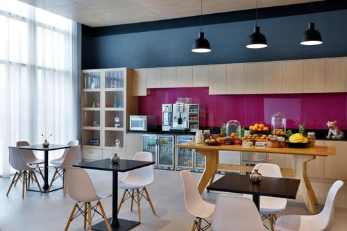 King Suite Near DXB Airport By Luxury Bookings 18 Luxury Bookings