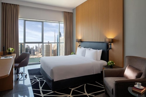 Deluxe Room Near Safeer Tower By Luxury Bookings 1 Luxury Bookings
