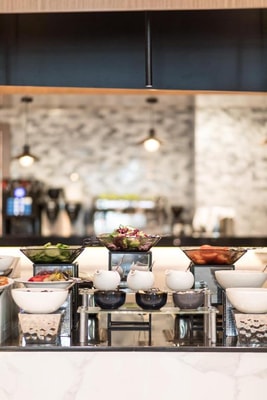 Classic King Room Near Mall Of Emirates 23 Luxury Bookings