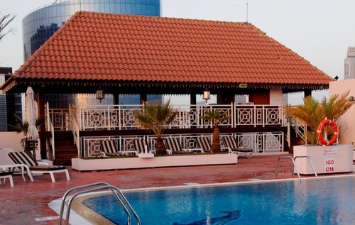 Deluxe Room Near Madina Super Market 12 Luxury Bookings