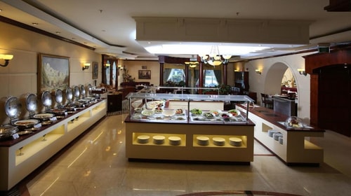 Deluxe Room Near Madina Super Market 20 Luxury Bookings
