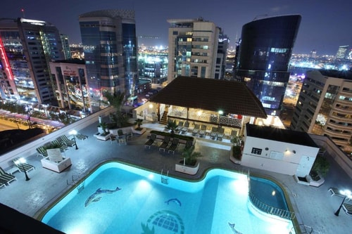 Deluxe Room Near Madina Super Market 21 Luxury Bookings
