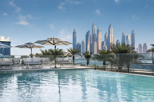 Superior Room In Palm Jumeirah Near Dukes Palm 6 Luxury Bookings