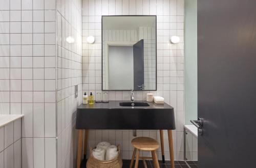 Studio Near Boundary Gardens LON 4 Luxury Bookings