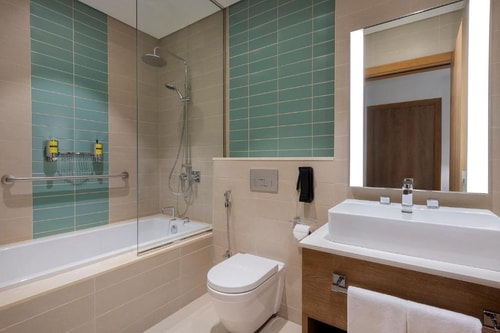 Two Bedroom Apartment DXB Airport 2 Luxury Bookings