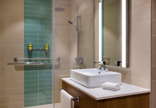 King Studio Near DXB Airport By Luxury Bookings 5 Luxury Bookings