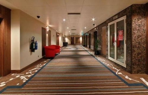 Deluxe King Room near Habib Bank Baniyas 9 Luxury Bookings