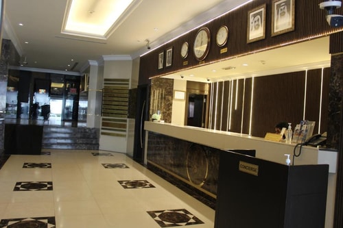 Deluxe King Room near Habib Bank Baniyas 18 Luxury Bookings