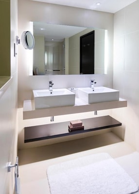 Superior King or Twin Room Near Deira City Center 5 Luxury Bookings