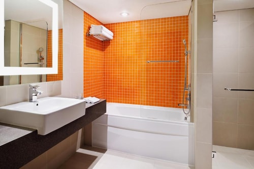One Bedroom Suite Near Mashreq Metro Station Ad 4 Luxury Bookings