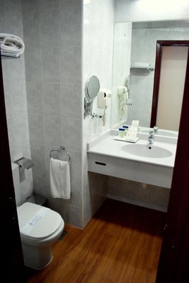 Standard Room Near Grand Mall Sharjah 3 Luxury Bookings