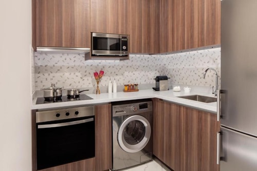 Studio Apartment Near The Media Lounge Palm Ab 2 Luxury Bookings
