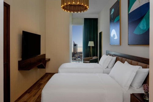 Studio Apartment Near The Media Lounge Palm Ab 6 Luxury Bookings