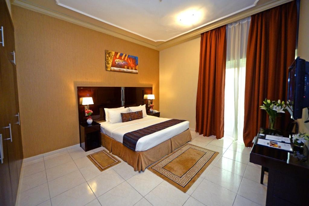 Two Bedroom apartment Near NMC Sociality Hospital Luxury Bookings