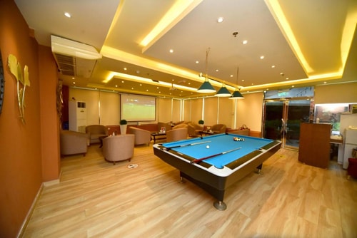 One Bedroom apartment Near NMC Sociality Hospital 7 Luxury Bookings