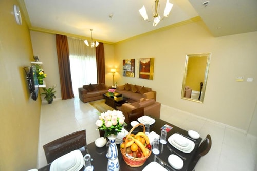 One Bedroom apartment Near NMC Sociality Hospital 2 Luxury Bookings