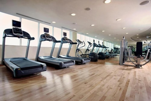 Deluxe King Or Twin Room Near Madinat Zayed Mall 11 Luxury Bookings