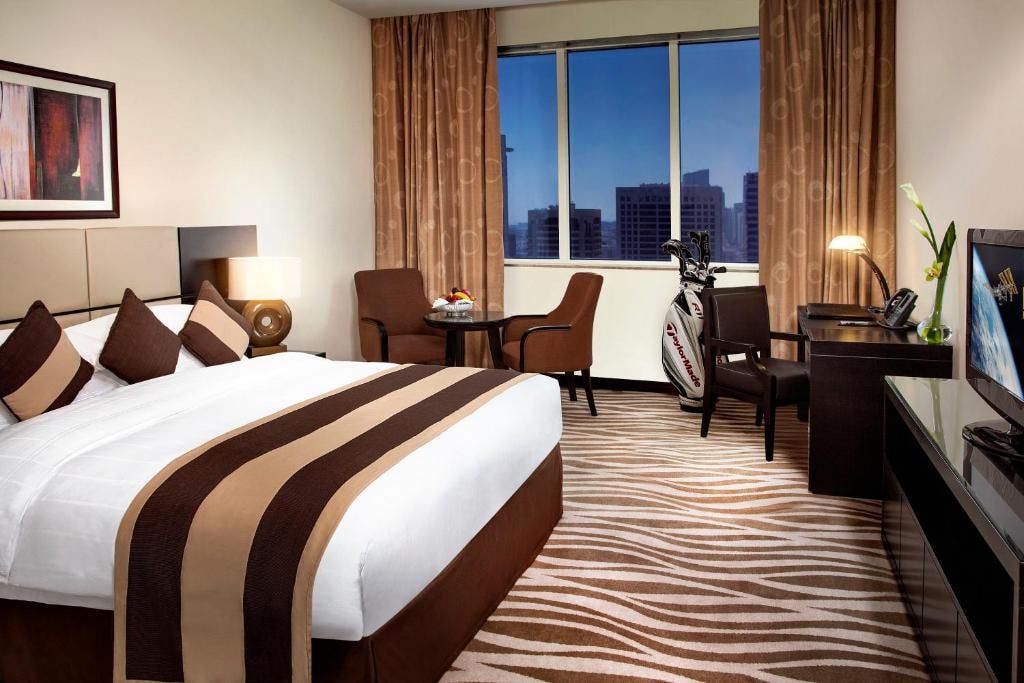 Deluxe King Or Twin Room Near Madinat Zayed Mall Luxury Bookings