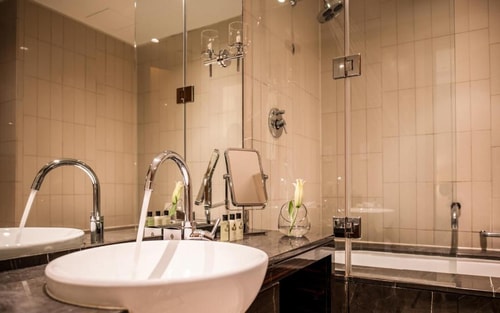 Standard Room Near Festival Mall by Luxury Booking 3 Luxury Bookings