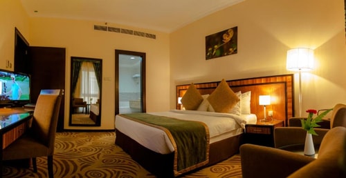 One Bedroom Apartment Near Al Majaaz Splash Park 12 Luxury Bookings