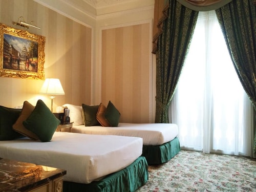 FAMILY JUNIOR SUITE NEAR ABUDHABI COPERATIVE SOCIETY 3 Luxury Bookings