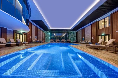Deluxe Room Near Aura Sky Pool Dubai 19 Luxury Bookings
