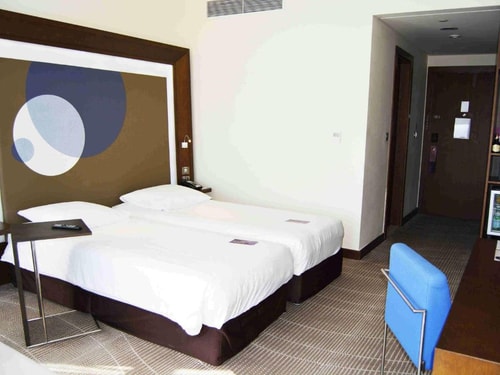 Superior Room Near Rabdan Bawabat Park 3 Luxury Bookings