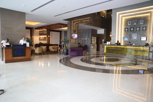 Deluxe Room Near Dubai Internet City Metro Station 13 Luxury Bookings