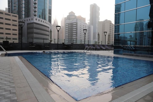 Deluxe Room Near Dubai Internet City Metro Station 5 Luxury Bookings