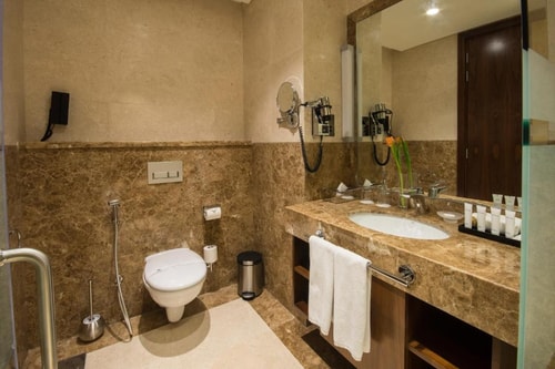 Deluxe Room Near Dubai Internet City Metro Station 4 Luxury Bookings