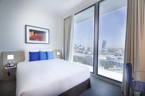 Superior King or Twin Near Deserted Drivers Park 1 Luxury Bookings