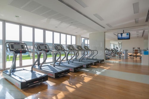 Superior King or Twin Near Deserted Drivers Park 5 Luxury Bookings