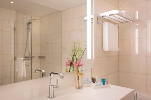 Superior Suite Near Near Deserted Drivers Park 7 Luxury Bookings