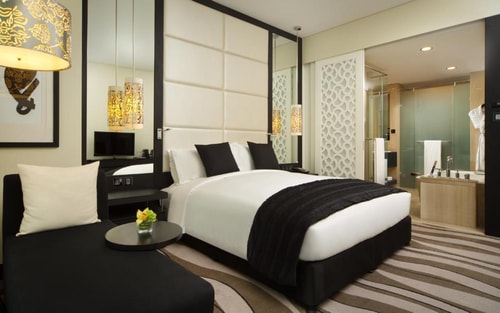 Superior King Room Near Sheraton Resort Abu Dhabi 0 Luxury Bookings