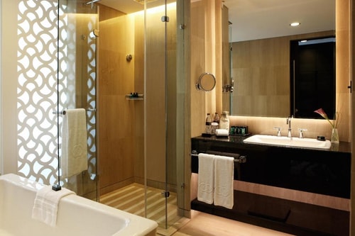 Imperial King Room Near Sheraton Resort Abu Dhabi 5 Luxury Bookings