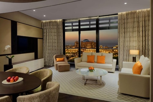 premium room Near The Founder's Memorial 3 Luxury Bookings