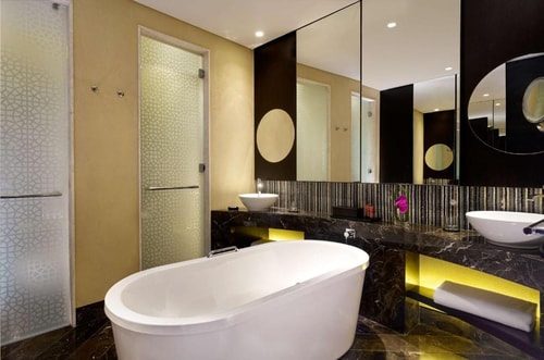 premium room Near The Founder's Memorial 5 Luxury Bookings