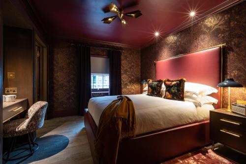 King Room Near Pinsent Masons LON Luxury Bookings