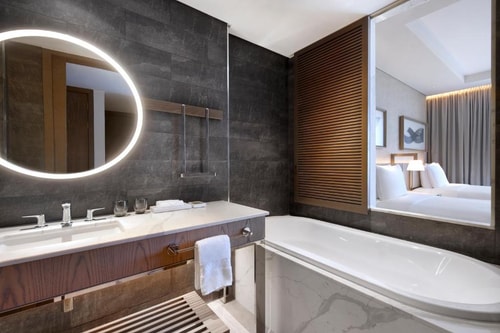 Guest King or Twin Room in Yas Island Abu Dhabi 3 Luxury Bookings