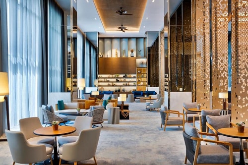 Guest King or Twin Room in Yas Island Abu Dhabi 5 Luxury Bookings