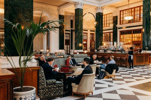 Queen Room Near Browan Solicitors Limited LON 6 Luxury Bookings