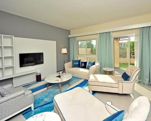 Three Bedroom Villa With Pool Near Lagoon Marina 3 Luxury Bookings