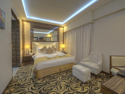 Standard Room Near Computer Plaza 10 Luxury Bookings