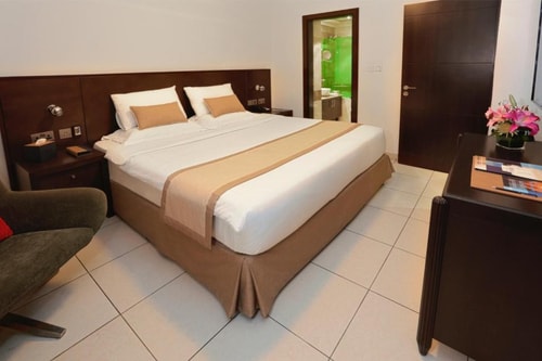 Two Bedroom Apartment Near Mashreq Metro Station Ah 0 Luxury Bookings
