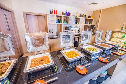Deluxe Room Near Mall Of Emirates Af 11 Luxury Bookings