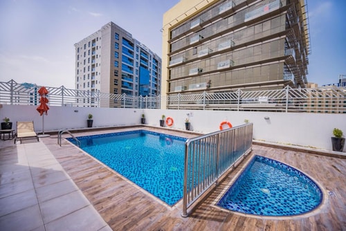 Deluxe Room Near Mall Of Emirates Af 9 Luxury Bookings
