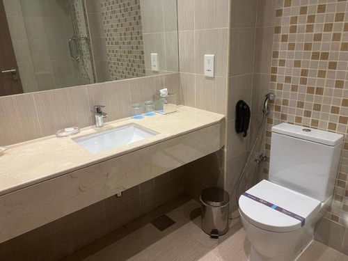 Deluxe Room Near Mall Of Emirates Af 5 Luxury Bookings